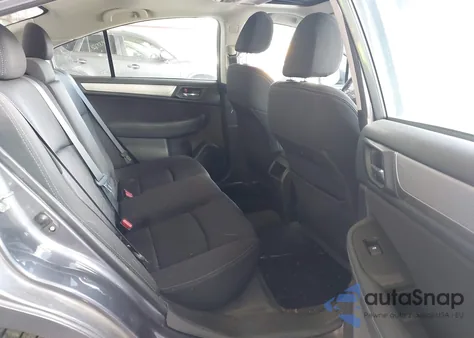 2015 Subaru Legacy 2.5I Premium z USA, uszkodzony, nr VIN 4S3BNAH67F3034484